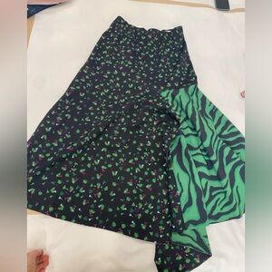 Green & Black Mixed-Print A-Line scuba Skirt